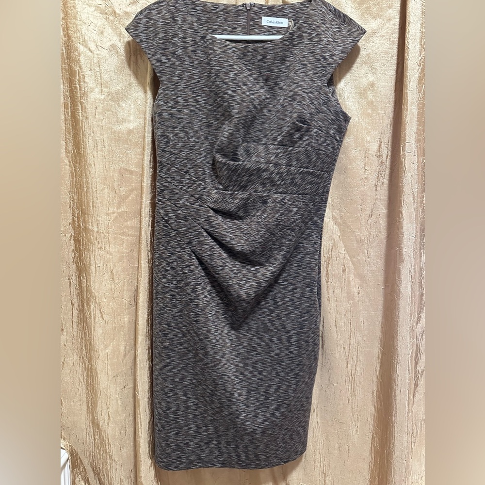 Calvin Klein sz 8 brown, tan, white, grey colors.  Tuft/pleated at waist.